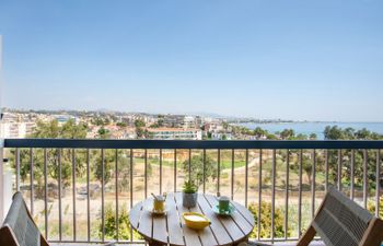 Le Cagnes Beach Apartment 3 Holiday Home