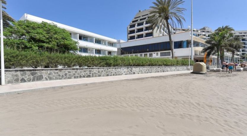 Photo of Beachfront Nasas 6 CD Apartment 2