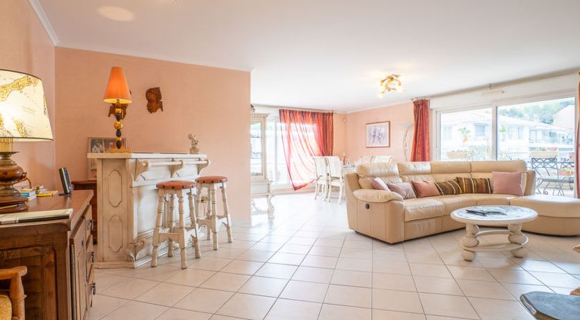 Photo of Les Cascades du Lac Apartment 2