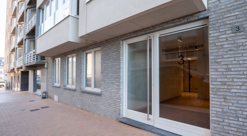 Photo of Lovely La Marée with lateral sea view