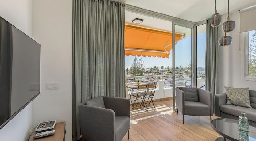 Photo of Barbados 401