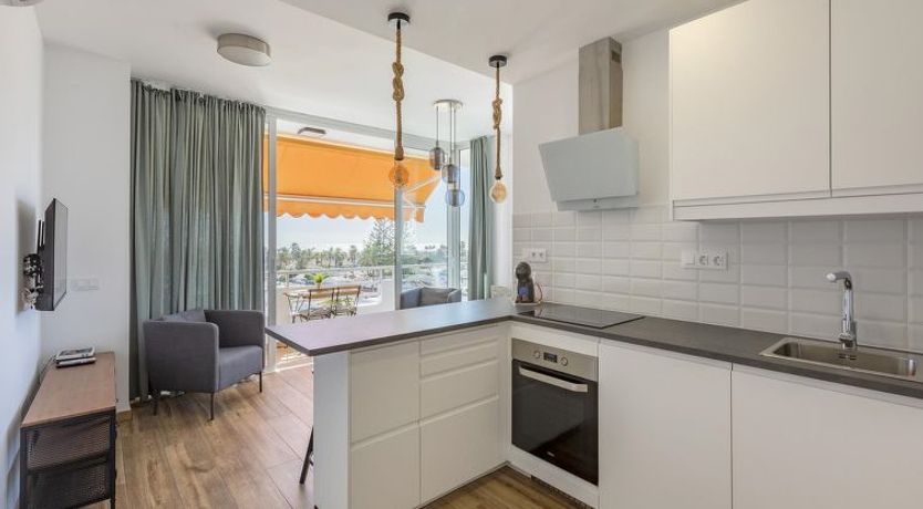 Photo of Barbados 401