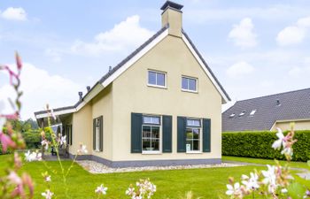 Heerd Wellness de Luxe Holiday Home