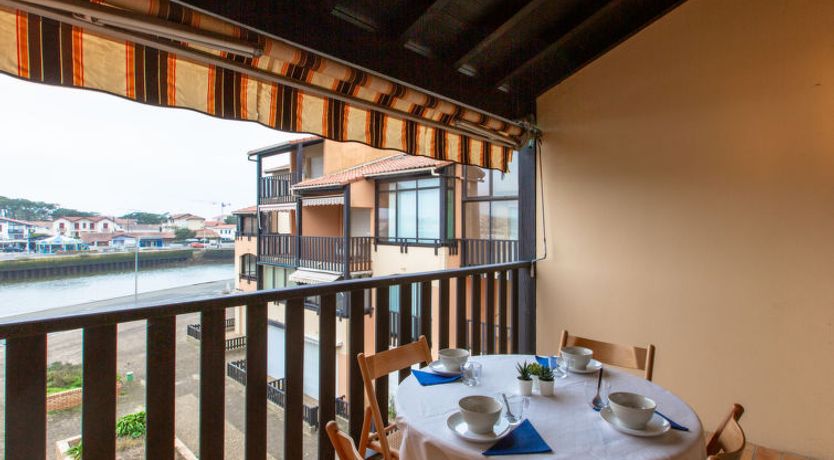 Photo of Les Terrasses Notre Dame du Port Apartment 9