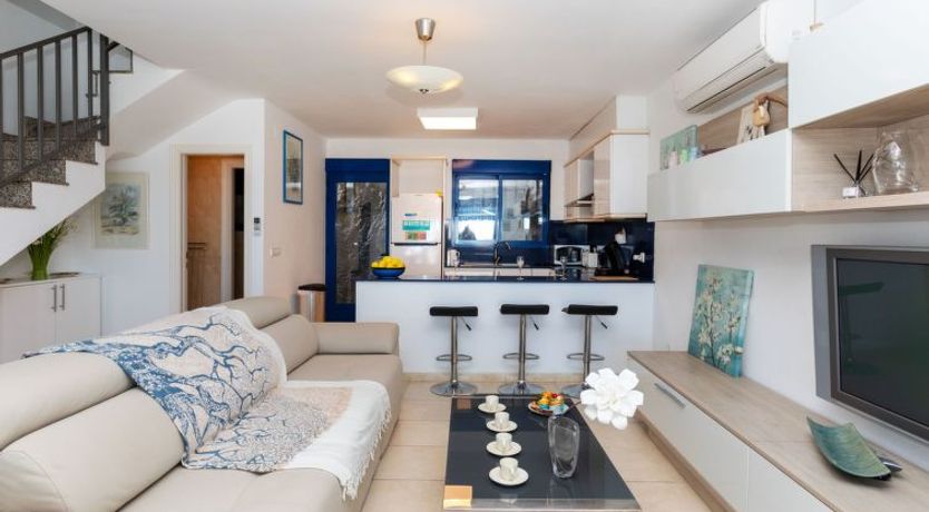 Photo of Los balcones