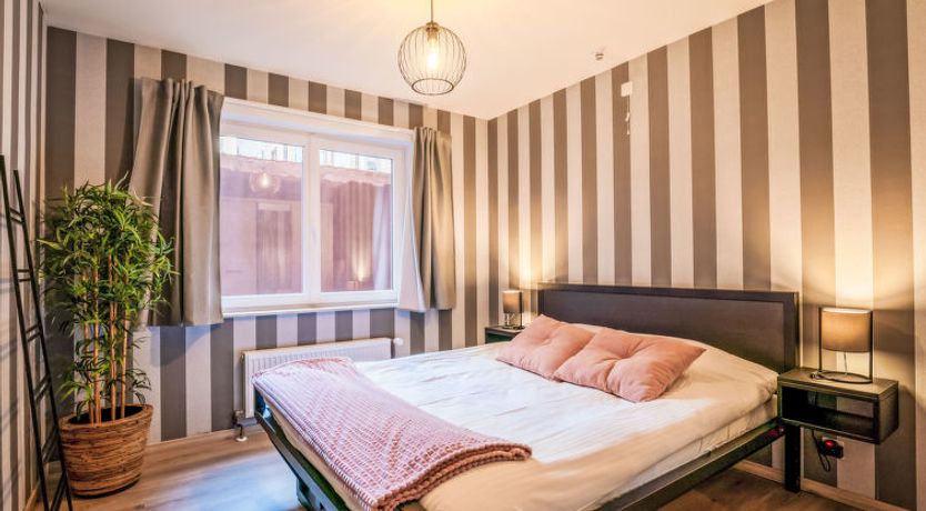 Photo of Amuzee with parking & lateral sea view