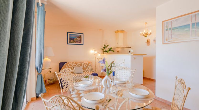 Photo of Les Maisons du Golf Holiday Home 2