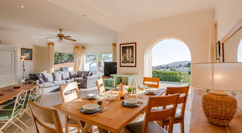 Photo of Les Chèvrefeuilles