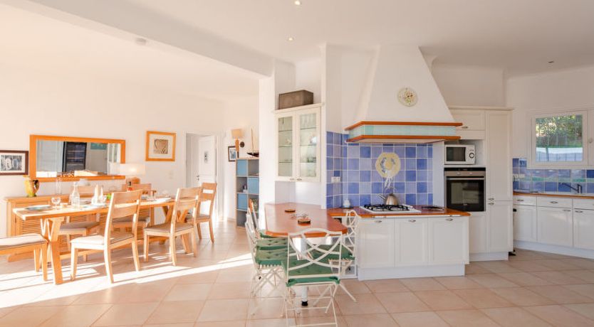 Photo of Les Chèvrefeuilles