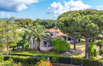 Siby Apartment 2 Holiday Home