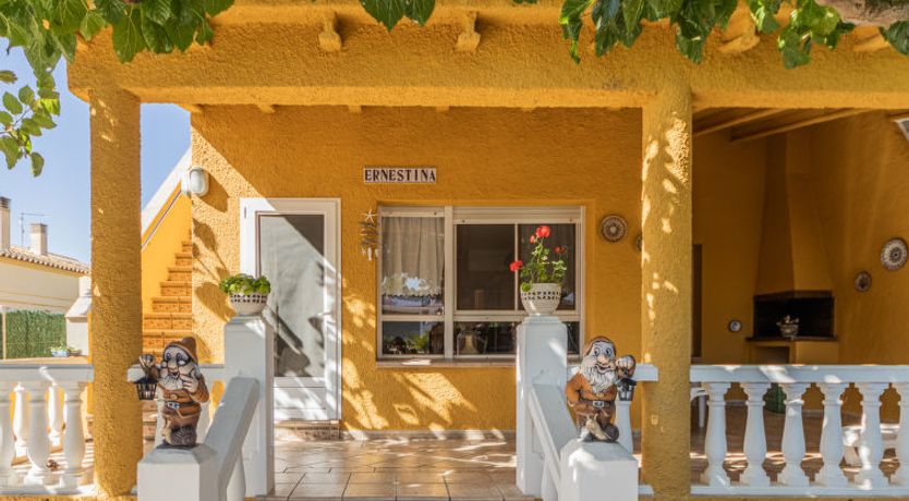 Photo of Ernestina