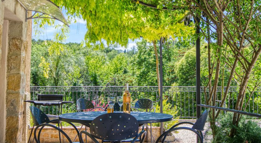 Photo of La maison aux volets bleus