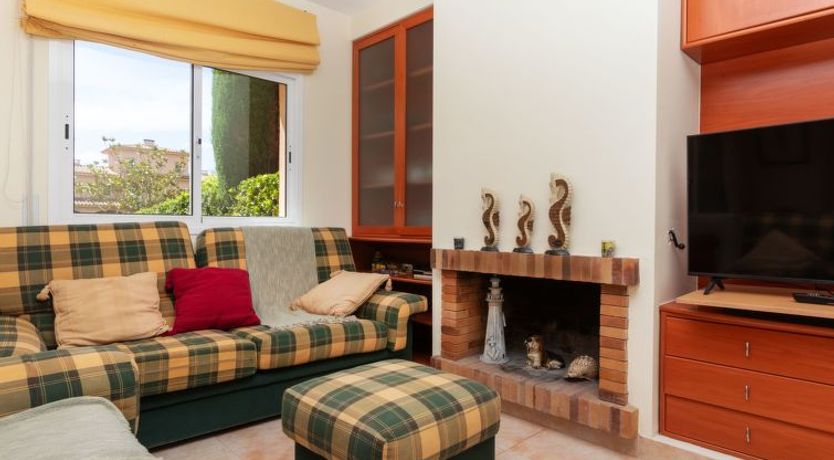 Photo of Port Pals Beach Apartment 10