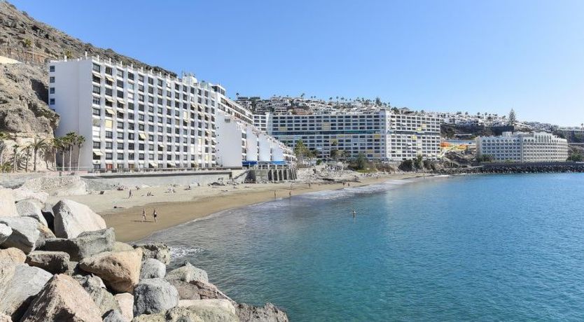 Photo of Los Canarios 122