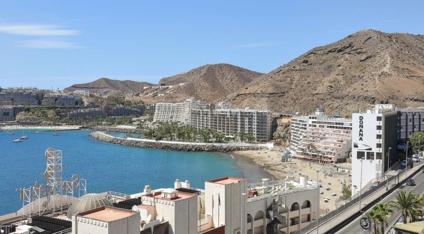 Photo of Los Canarios 122