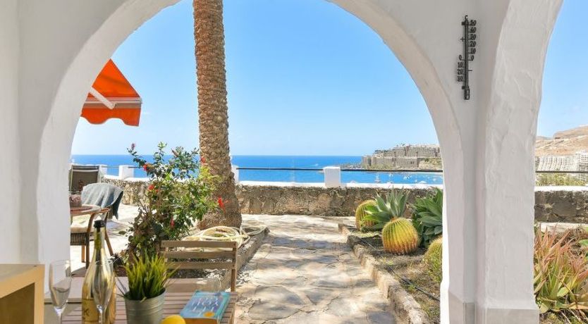 Photo of Los Canarios 122