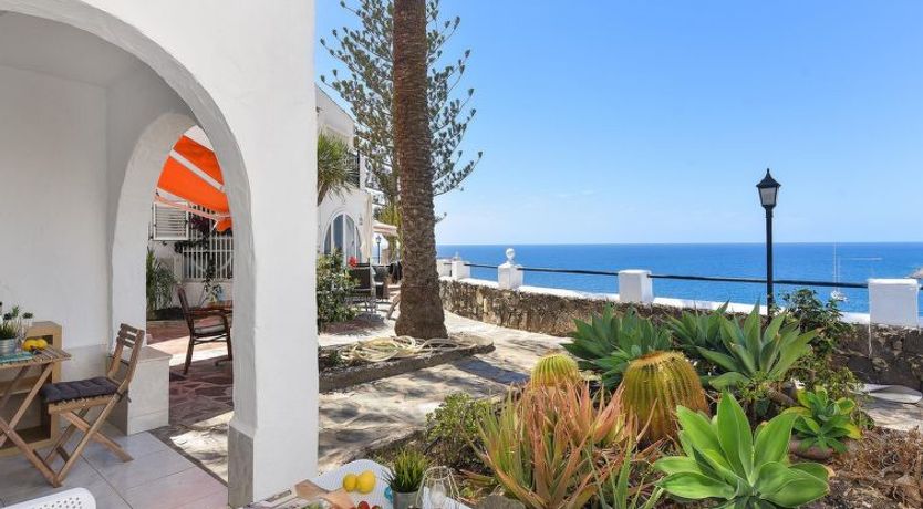 Photo of Los Canarios 122