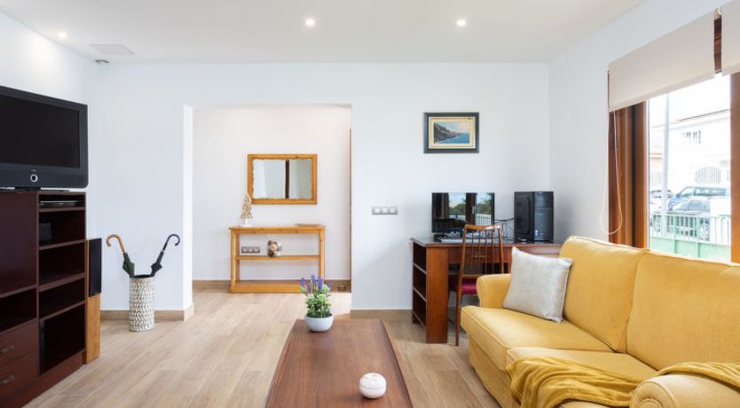 Photo of Borges Fuente