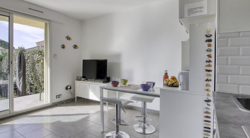 Photo of L'Ile heureuse Apartment 8