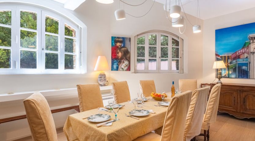 Photo of Le Clos du Pierredon