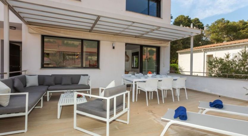 Photo of Sa Riera White on the Beach