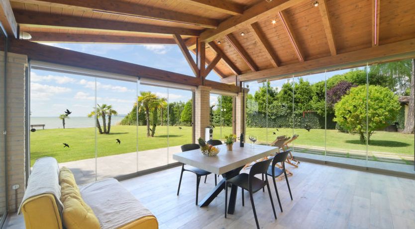 Photo of La Spiaggia