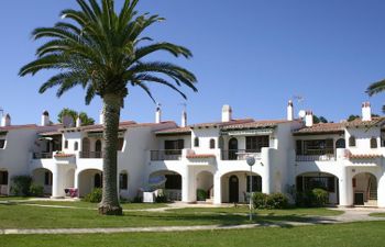 Son Bou Gardens PLUS Holiday Home