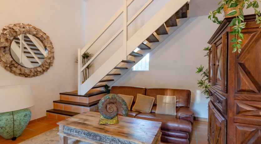 Photo of La Scarlett 2