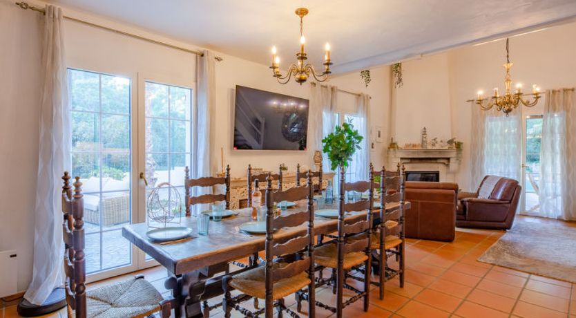 Photo of La Scarlett 2