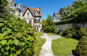 Villa Deauville Holiday Home