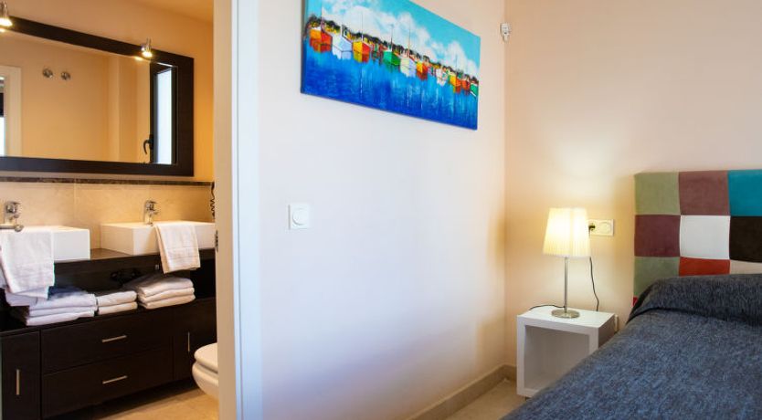 Photo of Lateral View