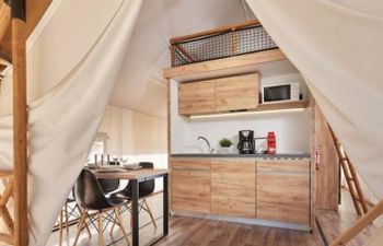 Lodge de Montagne (glamping tent) Apartment 7 Holiday Home