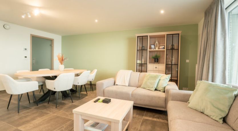 Photo of Beaufort 76 with two terraces