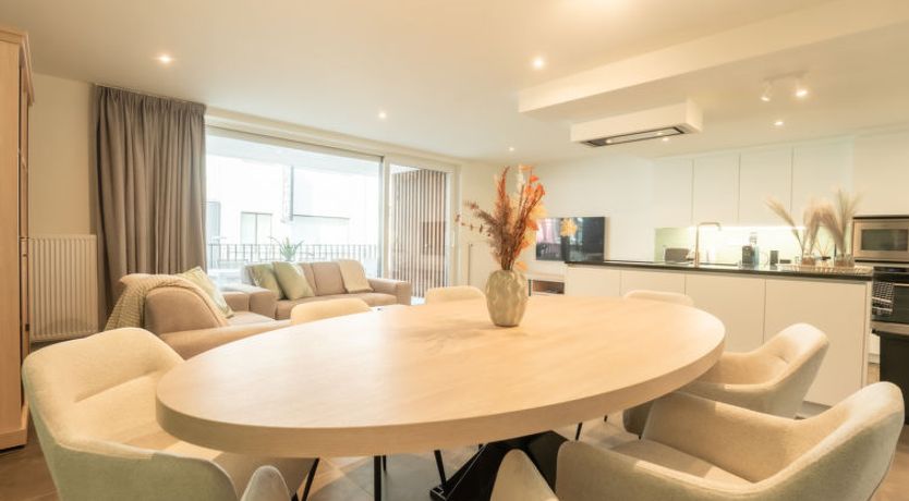 Photo of Beaufort 76 with two terraces