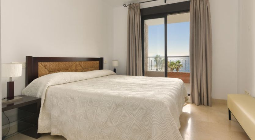 Photo of Front Amazing