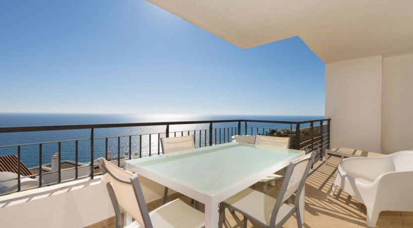 Photo of Front Amazing