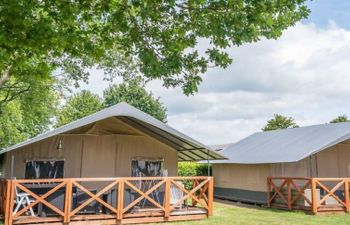 Panorama Lodge (glamping tent) Apartment 6 Holiday Home