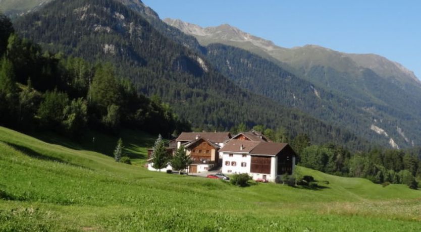 Photo of Ferienwohnung Chasa Quadra