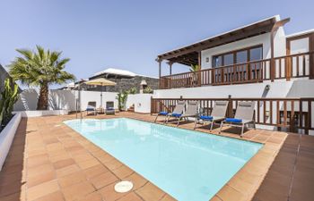 Villa Rosa Holiday Home