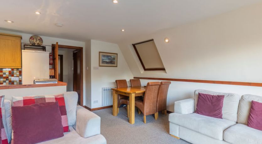 Photo of Lothlorien Lodge 4