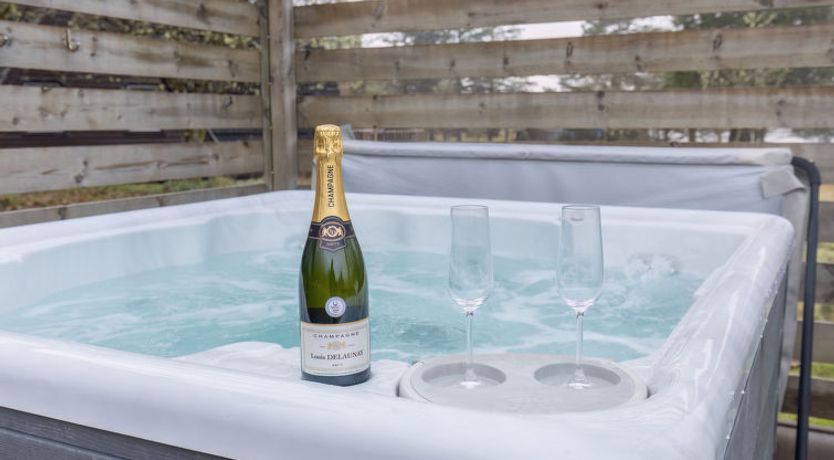 Photo of Lothlorien Lodge 4