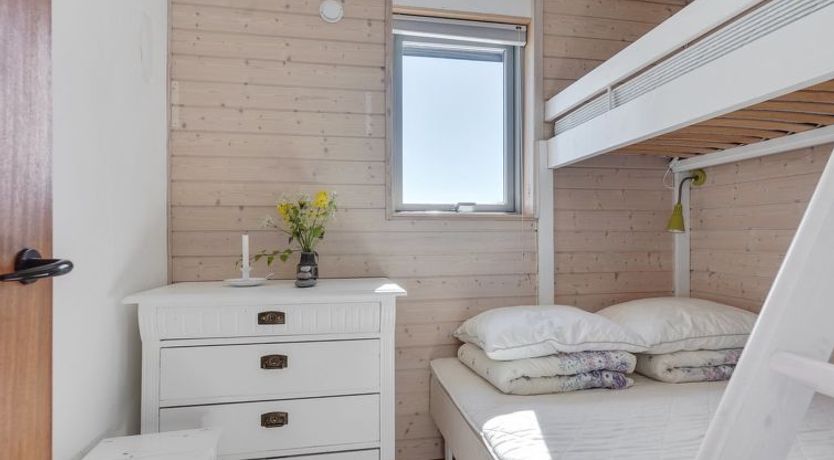 Photo of "Felis" - 200m from the sea