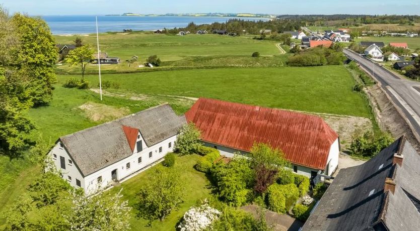 Photo of "Ejnarine" - 600m to the fjord