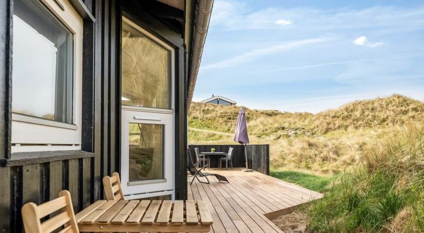 Photo of "Nielsigne" - 400m from the sea