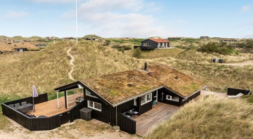 Photo of "Nielsigne" - 400m from the sea