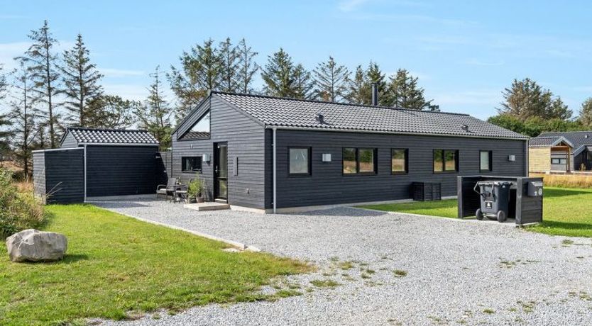 Photo of "Talitha" - 1.5km from the sea