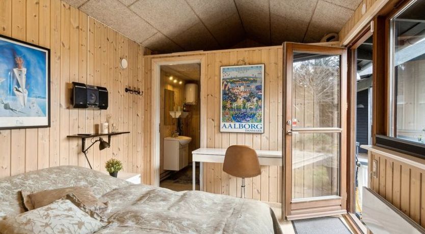 Photo of "Nannah" - 100m from the sea