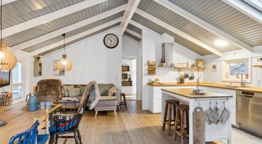 Photo of "Pauliina" - 500m from the sea