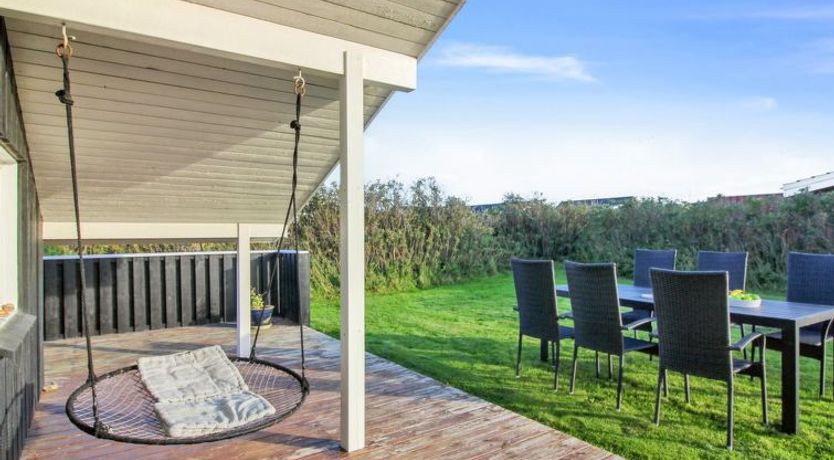 Photo of "Freda" - 400m from the sea