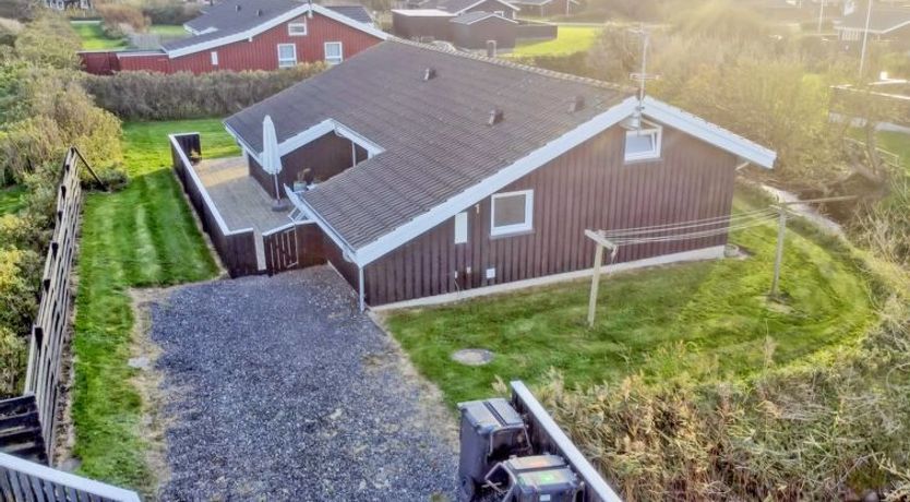 Photo of "Freda" - 400m from the sea